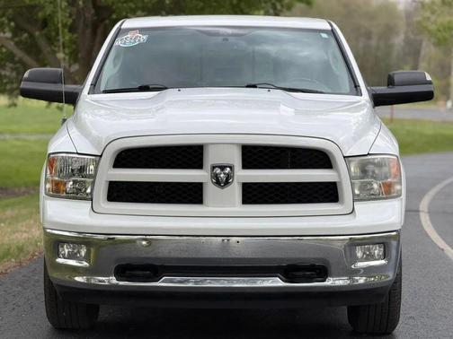 White 2012 RAM 1500 SLT