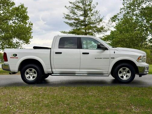 White 2012 RAM 1500 SLT