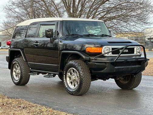 2012 Toyota FJ Cruiser Base