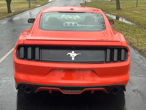 2015 Ford Mustang EcoBoost Premium