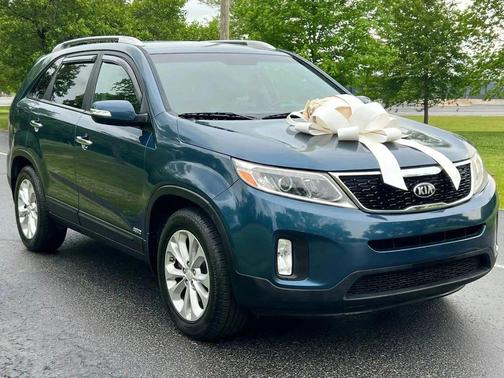 Blue 2015 Kia Sorento EX