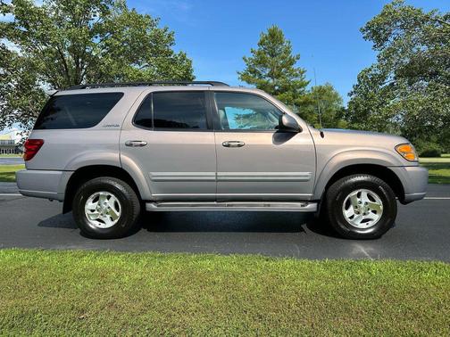 2001 Toyota Sequoia Limited