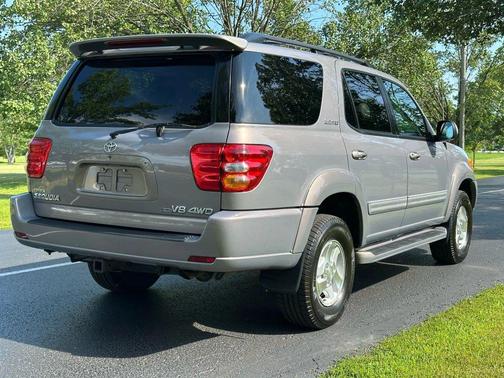 2001 Toyota Sequoia Limited