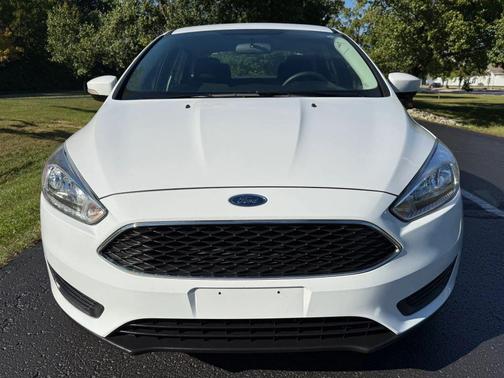 White 2018 Ford Focus SE