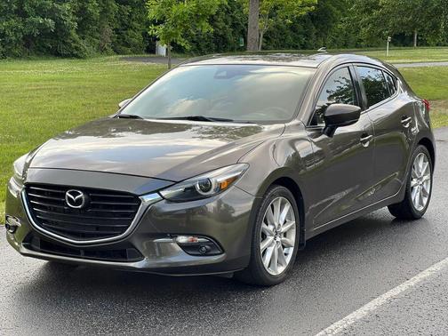 Gray 2017 Mazda Mazda3 Grand Touring