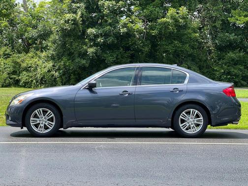 2012 INFINITI G25x Base