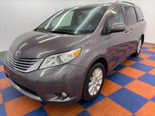 2015 Toyota Sienna XLE Premium