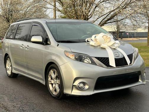 2013 Toyota Sienna SE