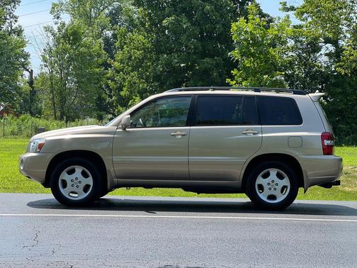 2005 Toyota Highlander Base