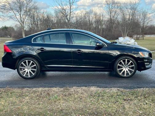 2016 Volvo S60 Inscription T5 Inscription Platinum