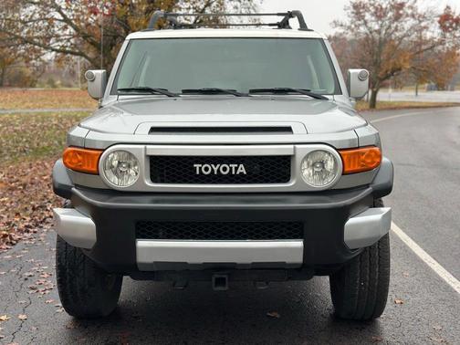 2012 Toyota FJ Cruiser Base