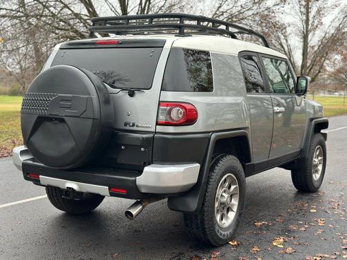 2012 Toyota FJ Cruiser Base