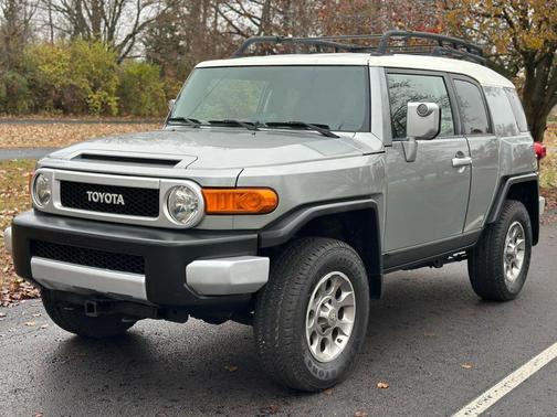 2012 Toyota FJ Cruiser Base