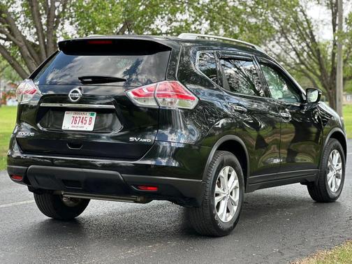 Black 2015 Nissan Rogue SV