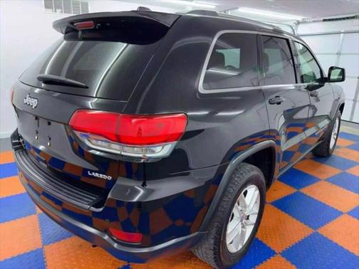 2018 Jeep Grand Cherokee Laredo E