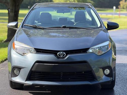 Grey 2014 Toyota Corolla LE Plus