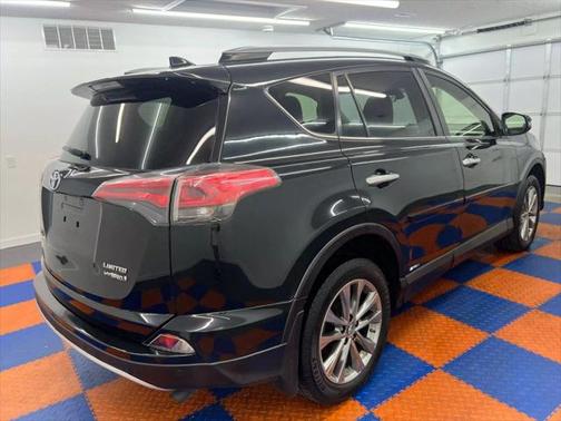 2017 Toyota RAV4 Hybrid Limited
