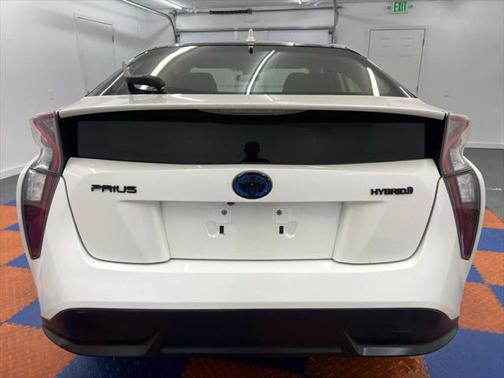 2016 Toyota Prius Three