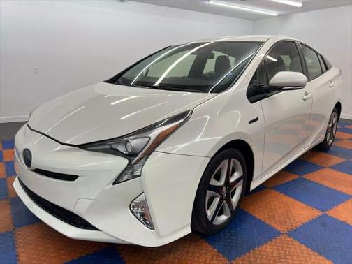 2016 Toyota Prius Three