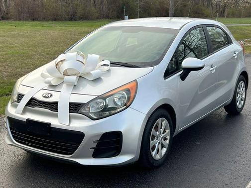Silver 2016 Kia Rio LX