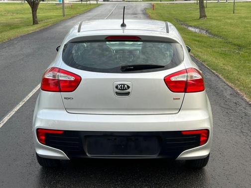 Silver 2016 Kia Rio LX