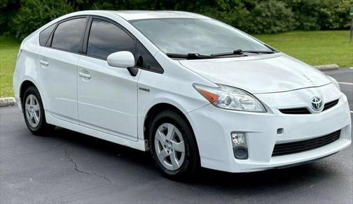 2010 Toyota Prius III