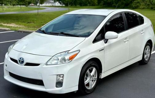 2010 Toyota Prius III