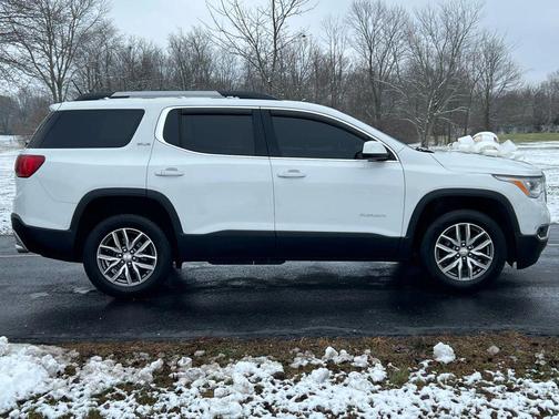 2018 GMC Acadia SLE-2