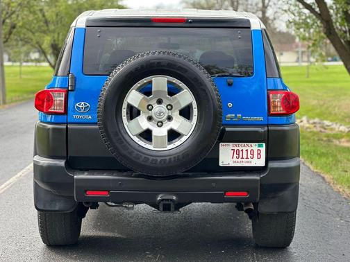 Blue 2007 Toyota FJ Cruiser Base