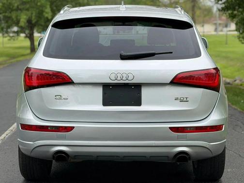 Silver 2013 Audi Q5 2.0T Premium Plus