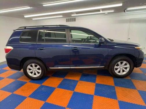 2013 Toyota Highlander SE