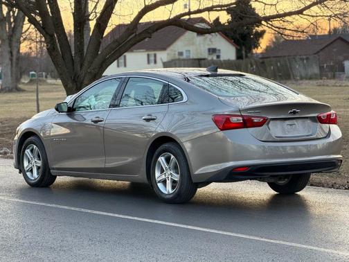 2022 Chevrolet Malibu 1LS
