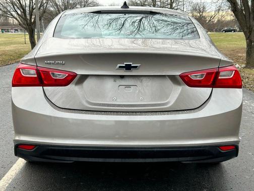 2022 Chevrolet Malibu 1LS