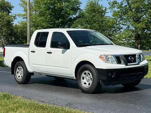 White 2018 Nissan Frontier S