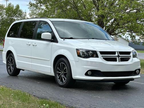 2016 Dodge Grand Caravan R/T
