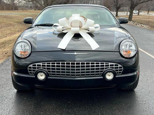 2002 Ford Thunderbird Base