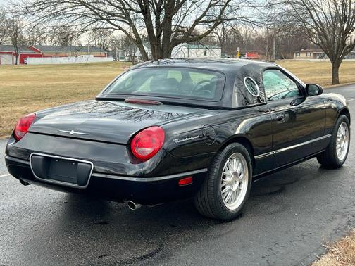 2002 Ford Thunderbird Base