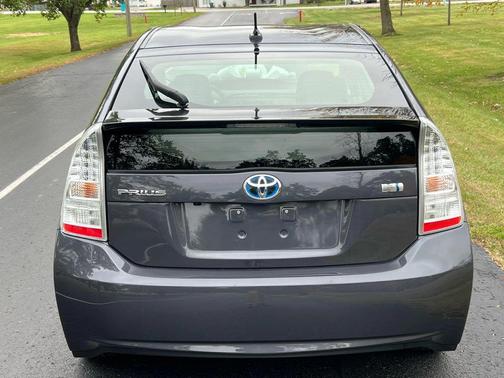 2011 Toyota Prius III