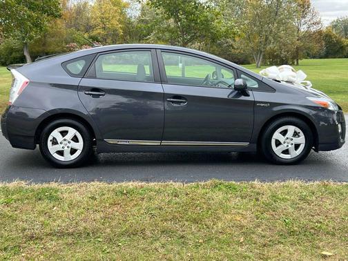 2011 Toyota Prius III