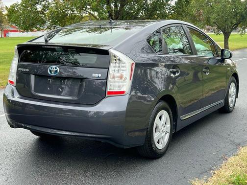 2011 Toyota Prius III