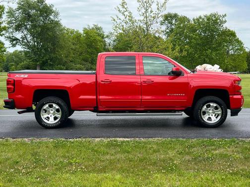 Red 2016 Chevrolet Silverado 1500 2LT