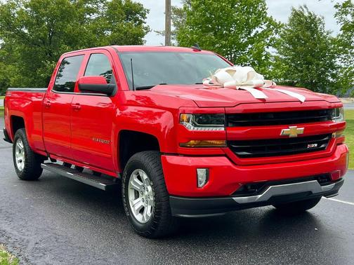 Red 2016 Chevrolet Silverado 1500 2LT