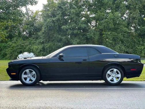 2012 Dodge Challenger SXT