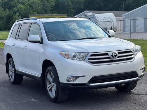 2013 Toyota Highlander SE