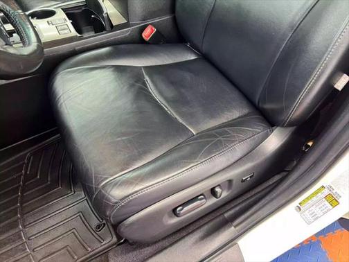 2013 Toyota Highlander SE
