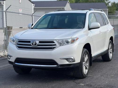 2013 Toyota Highlander SE