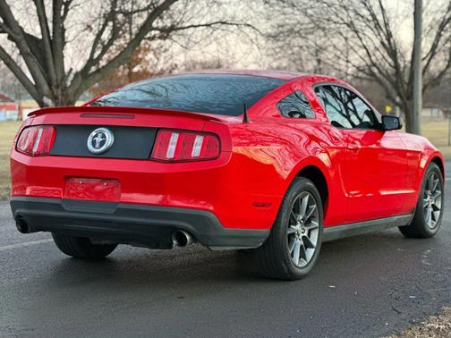 2011 Ford Mustang V6 Premium