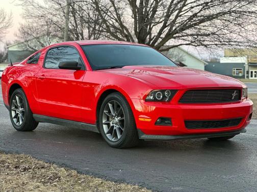 2011 Ford Mustang V6 Premium