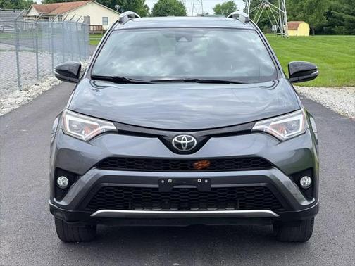 2018 Toyota RAV4 SE