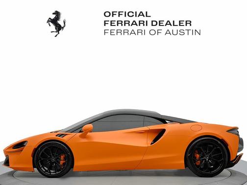 2023 McLaren Artura Base